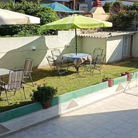 Despoina With Garden Apartment Nea Michaniona